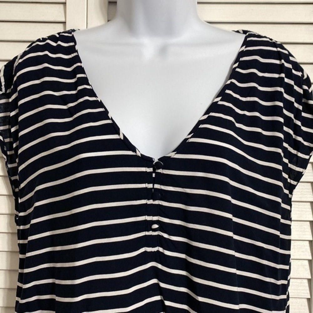 Abercrombie & Fitch Striped Top - Picture 2 of 6